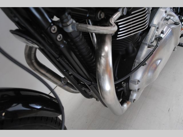 triumph - thruxton-900