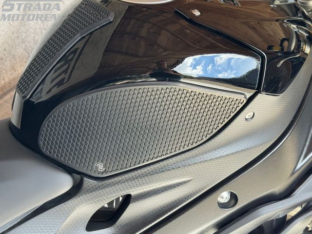 bmw - s-1000-r