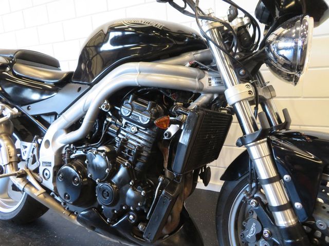 triumph - 955-i-speed-triple