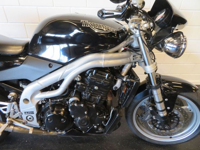 triumph - 955-i-speed-triple