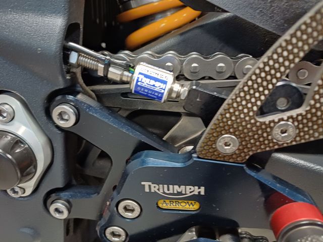 triumph - street-triple-r