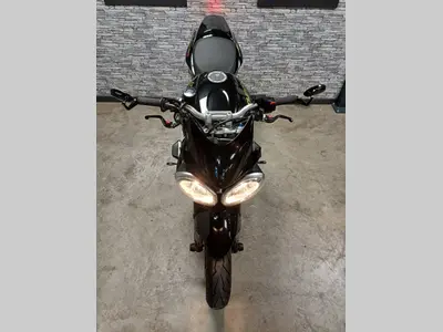 TRIUMPH STREET TRIPLE R – foto 4