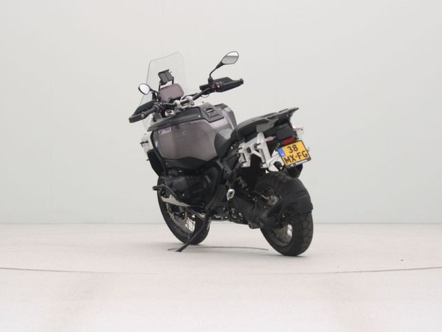 bmw - r-1300-gs-adventure-triple-black