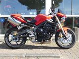 TRIUMPH STREET TRIPLE 675