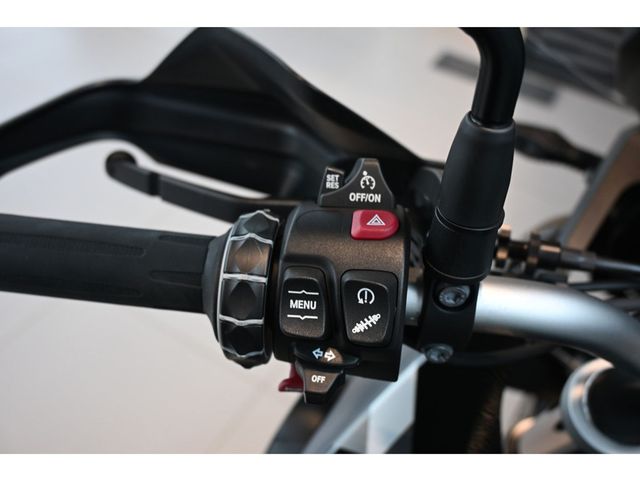 bmw - f-800-gs-triple-black-abs