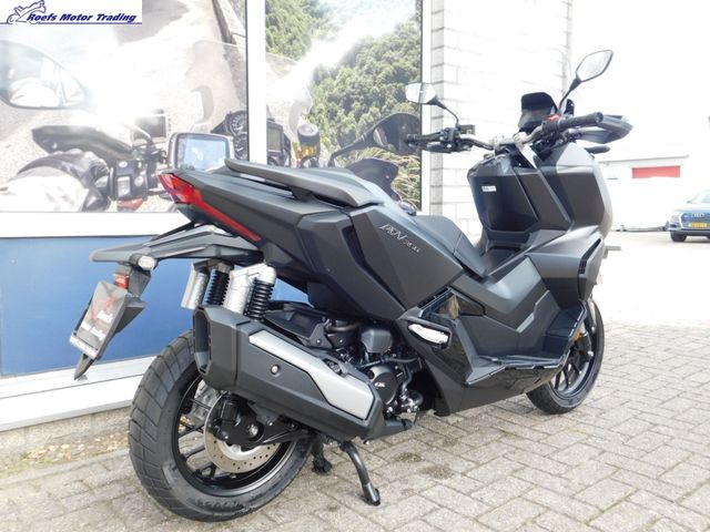 honda - adv-350