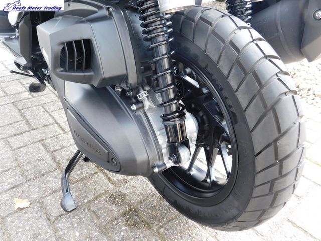 honda - adv-350