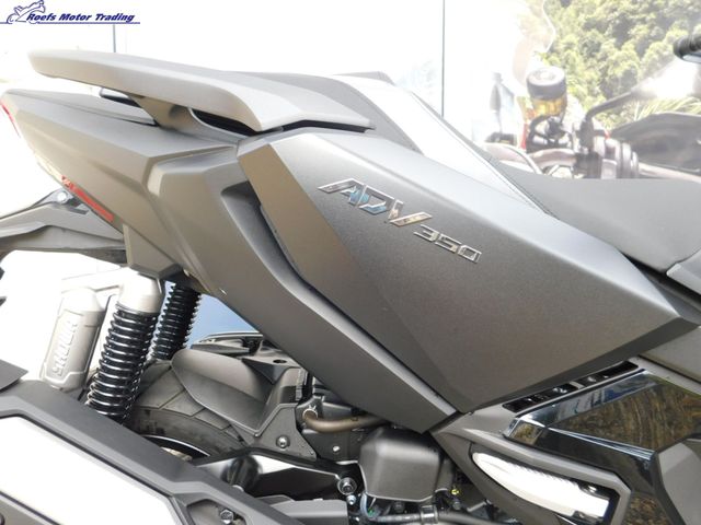 honda - adv-350