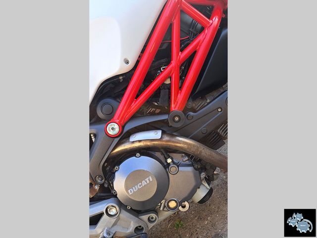 ducati - monster-696