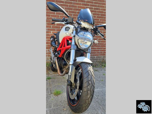 ducati - monster-696