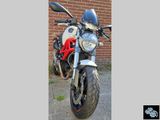 DUCATI MONSTER 696