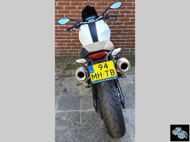 ducati - monster-696