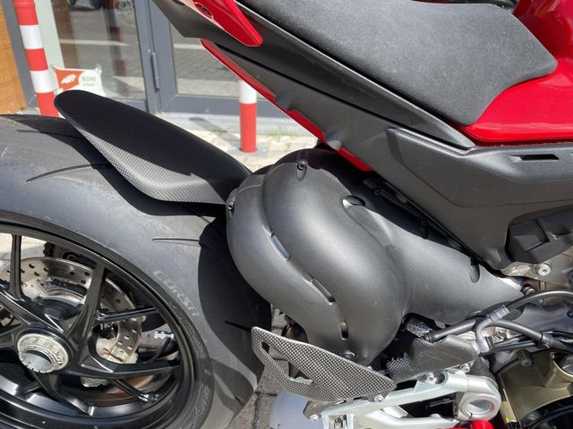 ducati - panigale-v4