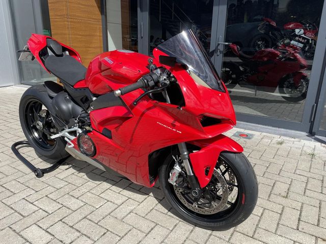 ducati - panigale-v4
