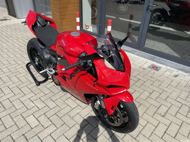 ducati - panigale-v4
