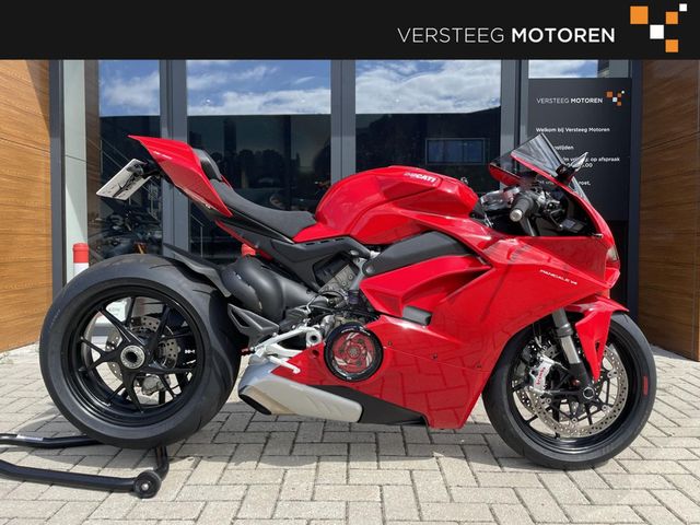 ducati - panigale-v4