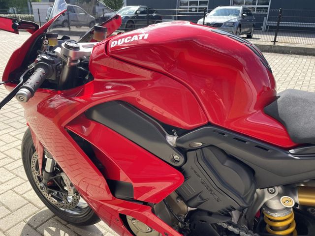 ducati - panigale-v4