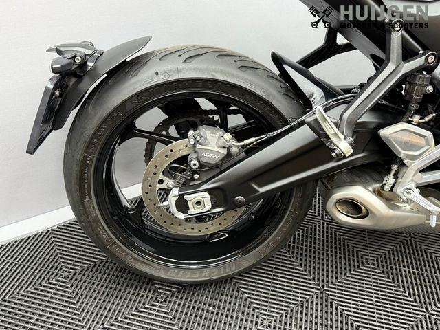 triumph - trident-660