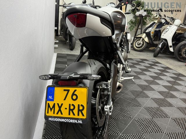 triumph - trident-660