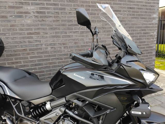 kawasaki - versys-650-grand-tourer