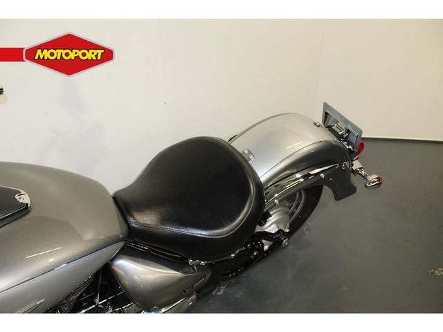 suzuki - vl-800-volusia