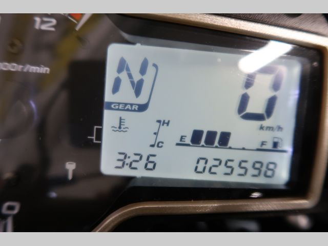 suzuki - gsr-750-a