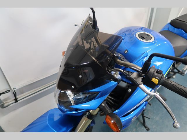 suzuki - gsr-750-a