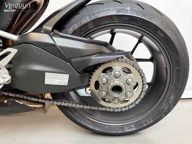 ducati - panigale-v2-bayliss