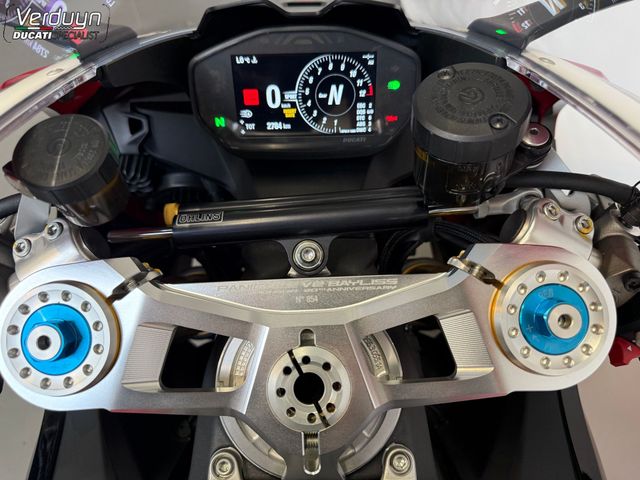 ducati - panigale-v2-bayliss