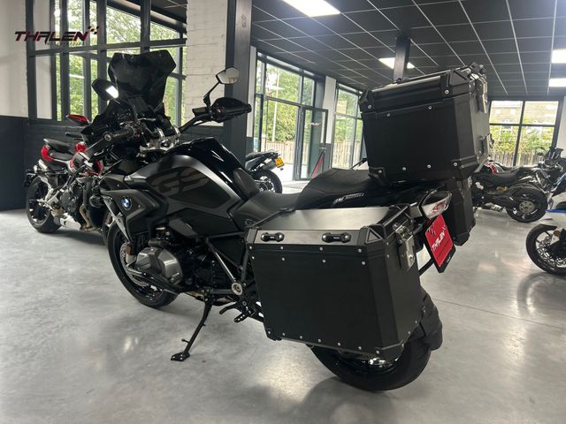 bmw - r-1250-gs-triple-black