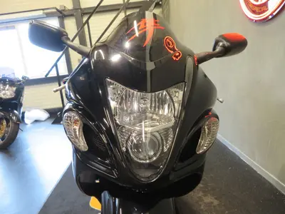 SUZUKI GSX 1300 R – foto 4