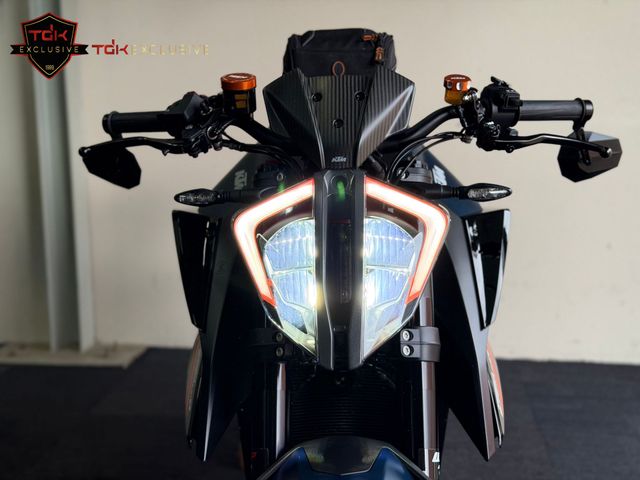 ktm - 1290-super-duke-r