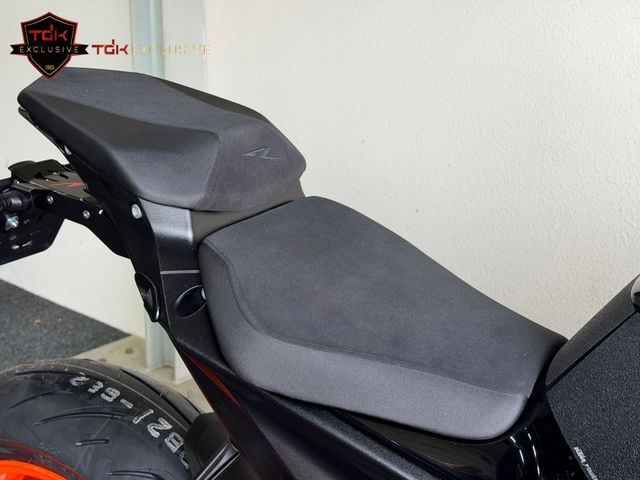 ktm - 1290-super-duke-r