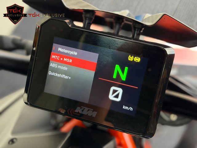 ktm - 1290-super-duke-r
