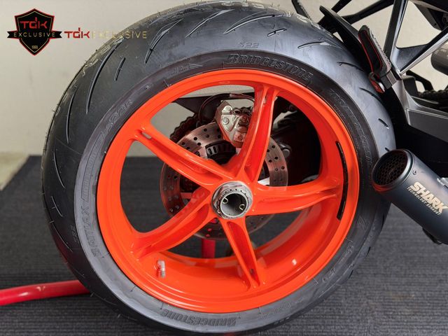 ktm - 1290-super-duke-r