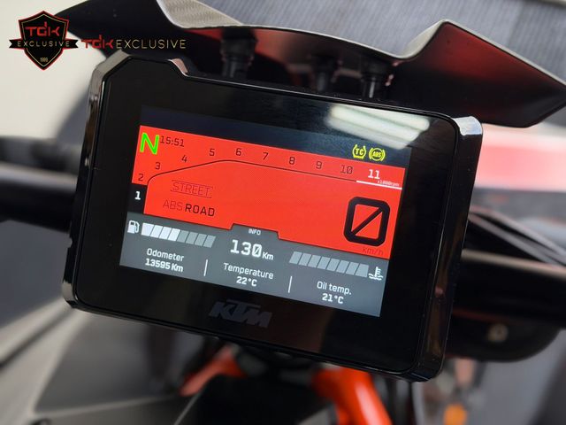 ktm - 1290-super-duke-r