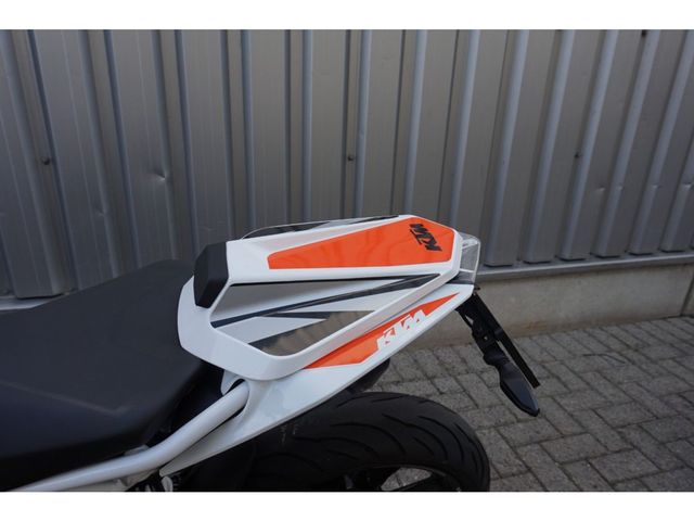 ktm - 390-duke