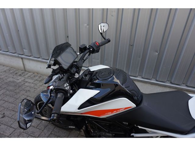 ktm - 390-duke