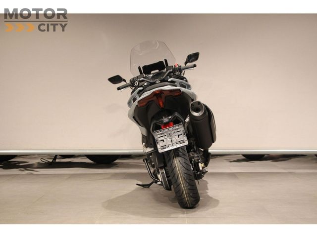 yamaha - tmax-tech-max-560