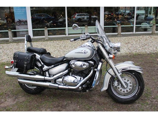 suzuki - 800-intruder