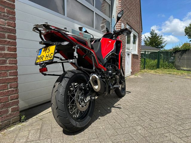 moto-morini - x-cape-650-abs-cast