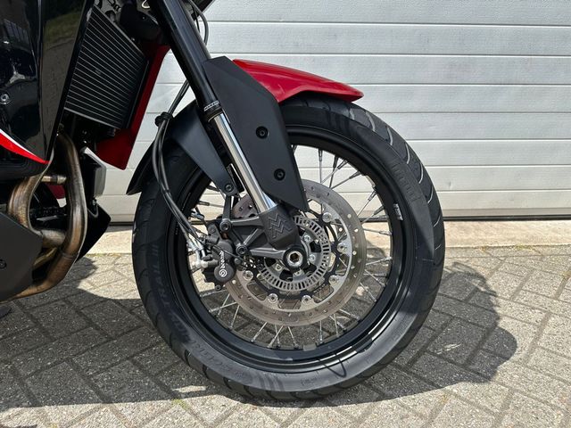 moto-morini - x-cape-650-abs-cast