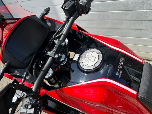 moto-morini - x-cape-650-abs-cast