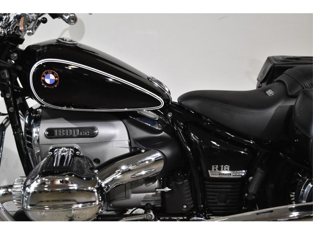 bmw - r-18