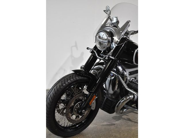 bmw - r-18