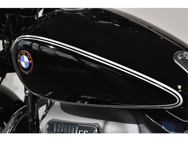 bmw - r-18