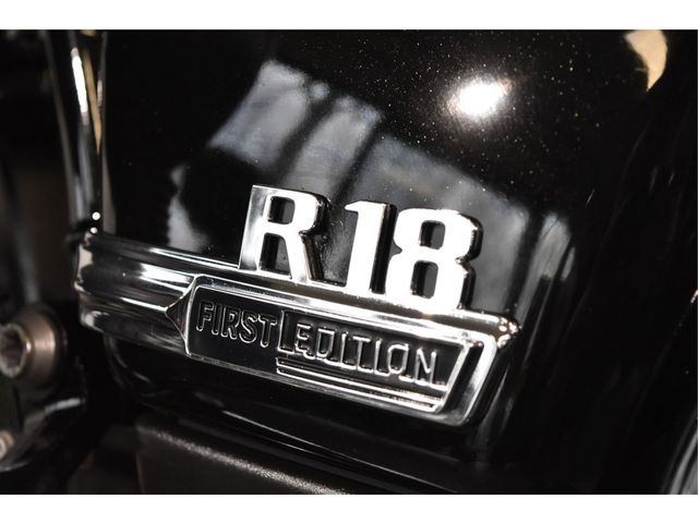 bmw - r-18
