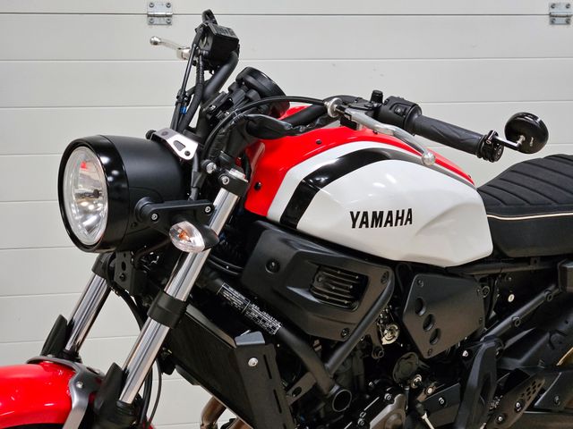 yamaha - xsr-700-abs