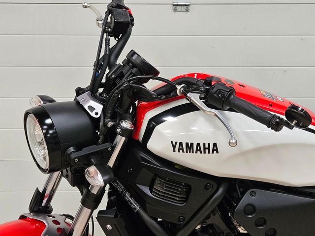 yamaha - xsr-700-abs