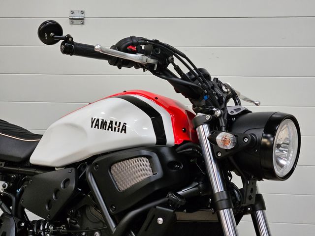 yamaha - xsr-700-abs